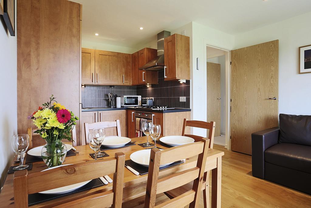 Lochend Park View Apartment 에든버러 객실 사진